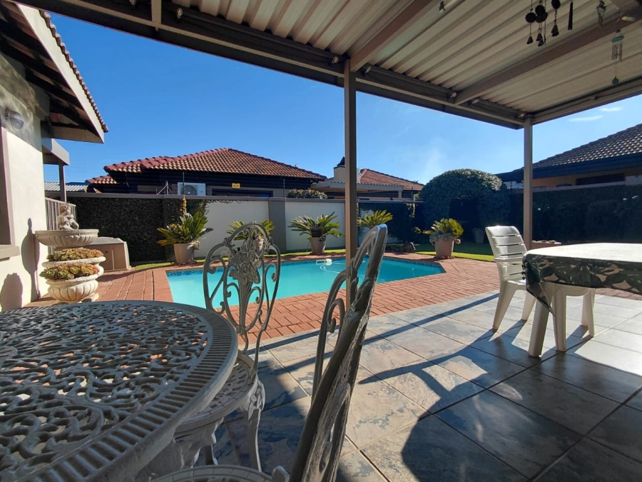 4 Bedroom Property for Sale in Baillie Park North West